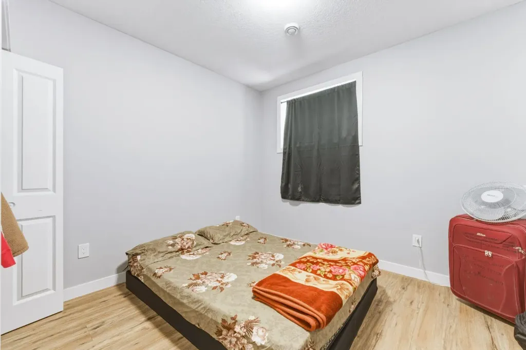 14 Belvedere Point SE Calgary AB T2A 7G1