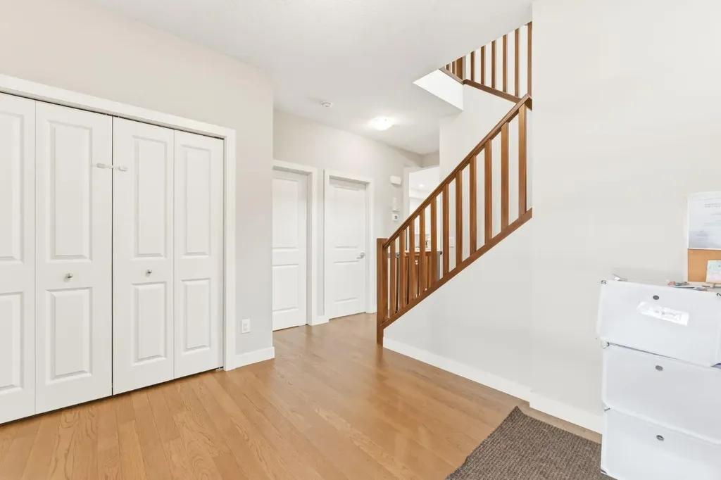 14 Belvedere Point SE Calgary AB T2A 7G1