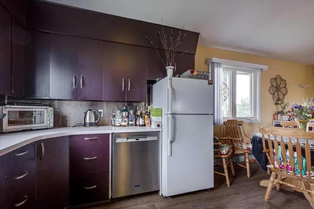 334078 Range Road 241 Rural Kneehill County AB T0M 2C0