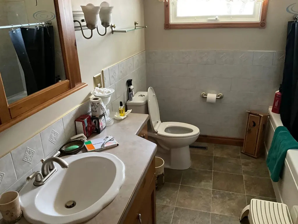 1600 Echo Dale Road SW Medicine Hat AB T1A8G8