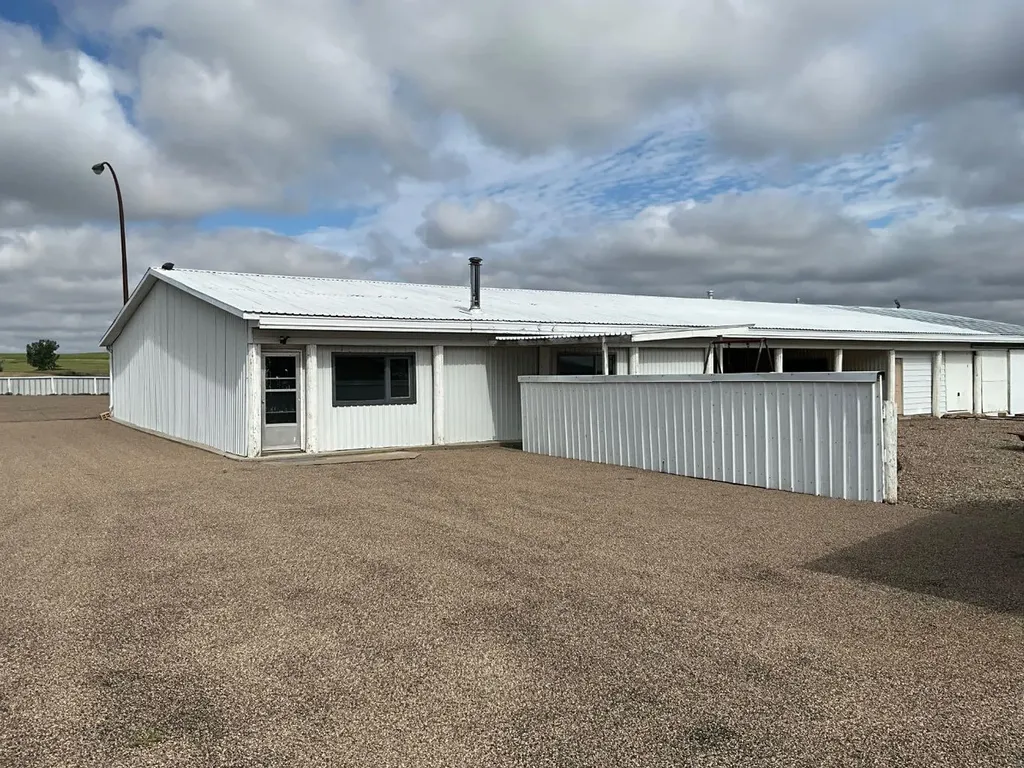 1600 Echo Dale Road SW Medicine Hat AB T1A8G8