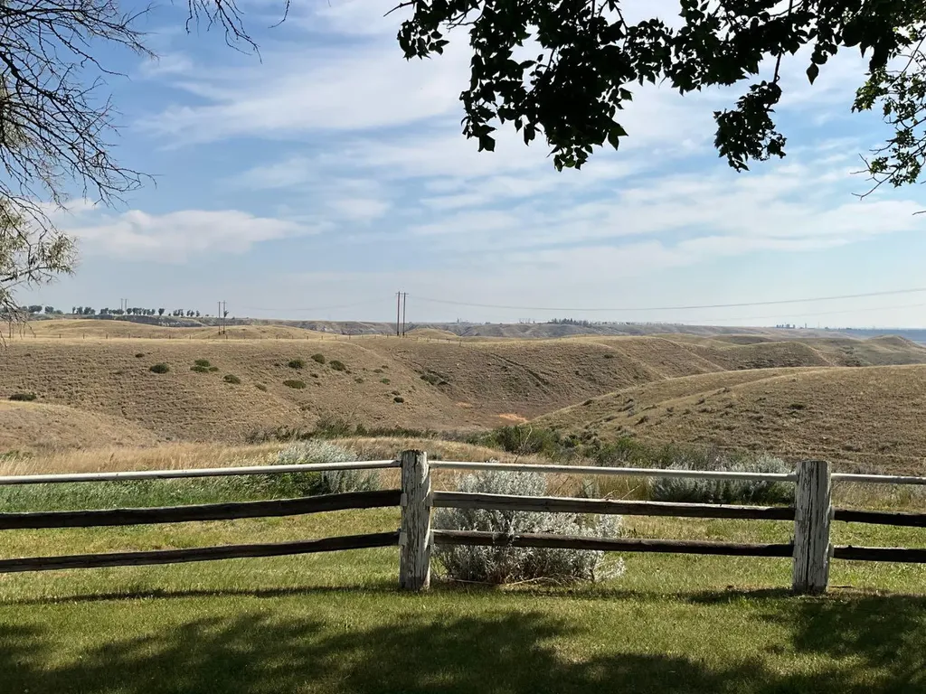 1600 Echo Dale Road SW Medicine Hat AB T1A8G8