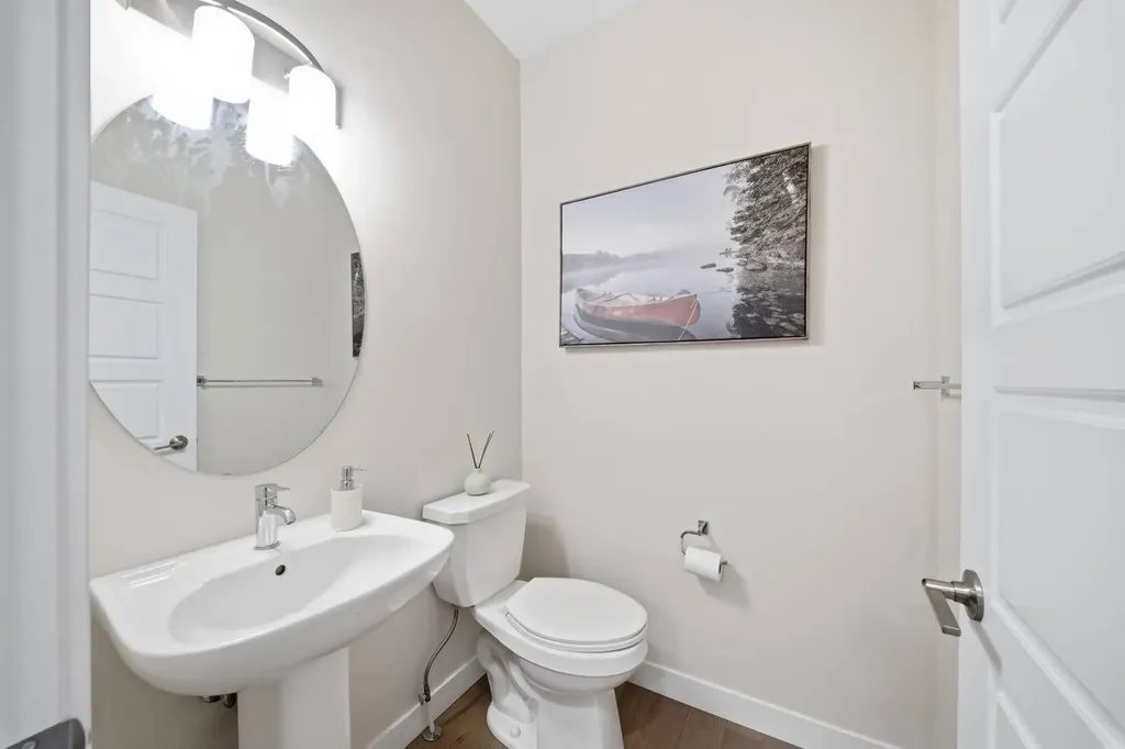 304 Creekrun Crescent SW Airdrie AB T4B5J8