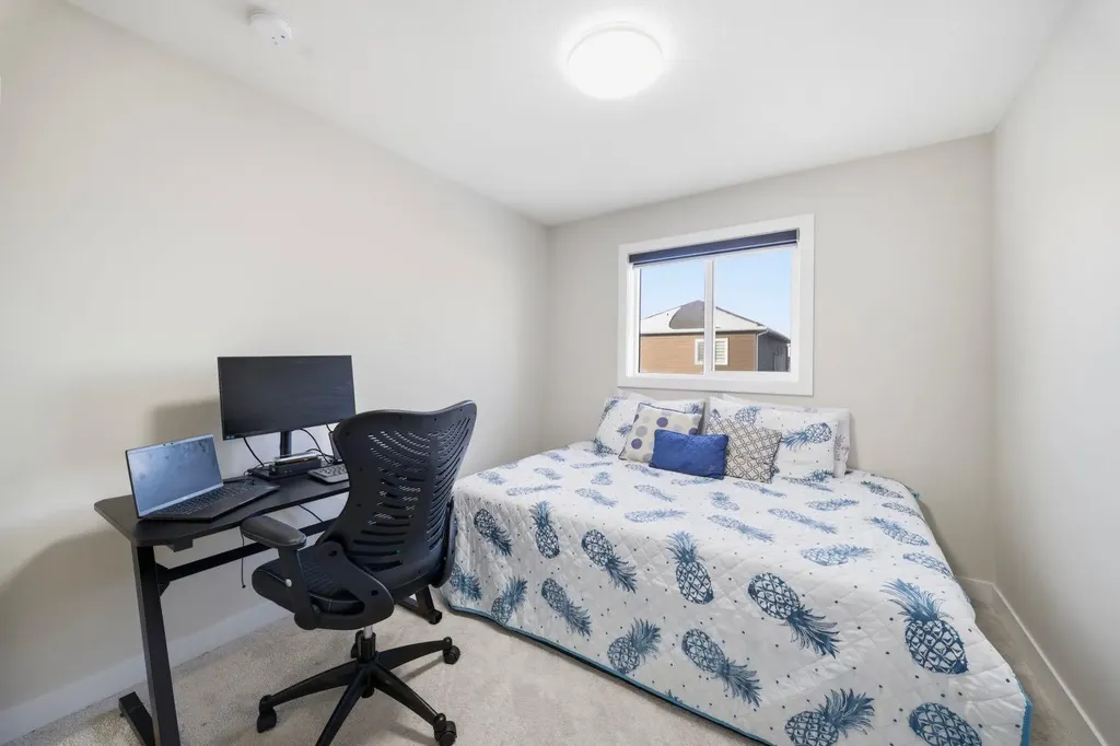 304 Creekrun Crescent SW Airdrie AB T4B5J8