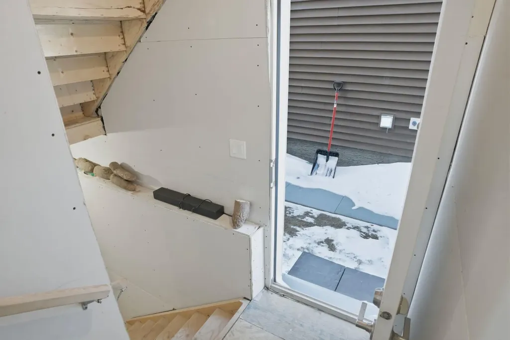 304 Creekrun Crescent SW Airdrie AB T4B5J8