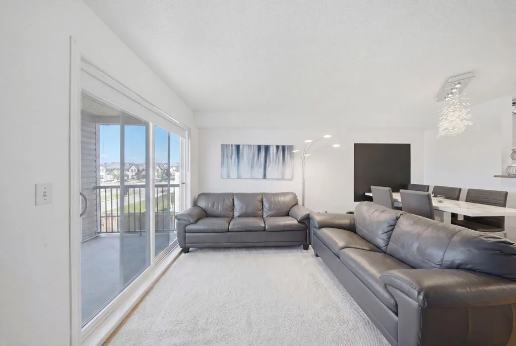 2395 Eversyde Avenue SW Calgary AB T2Y 0B4