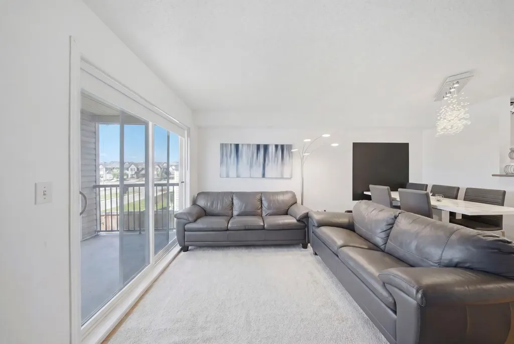 2395 Eversyde Avenue SW Calgary AB T2Y 0B4