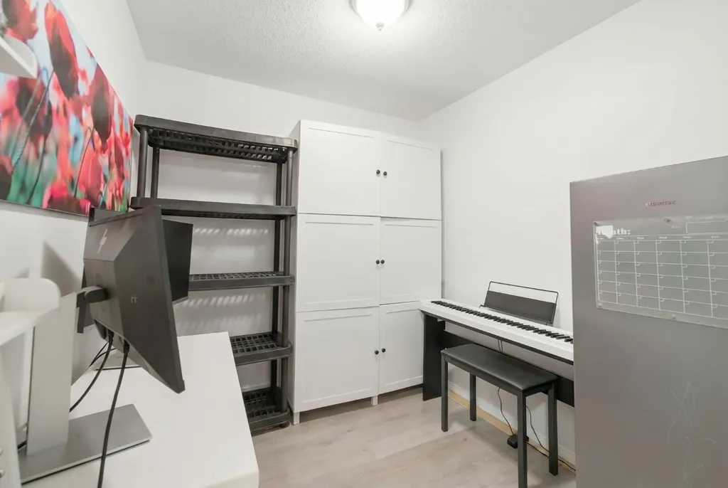2395 Eversyde Avenue SW Calgary AB T2Y 0B4