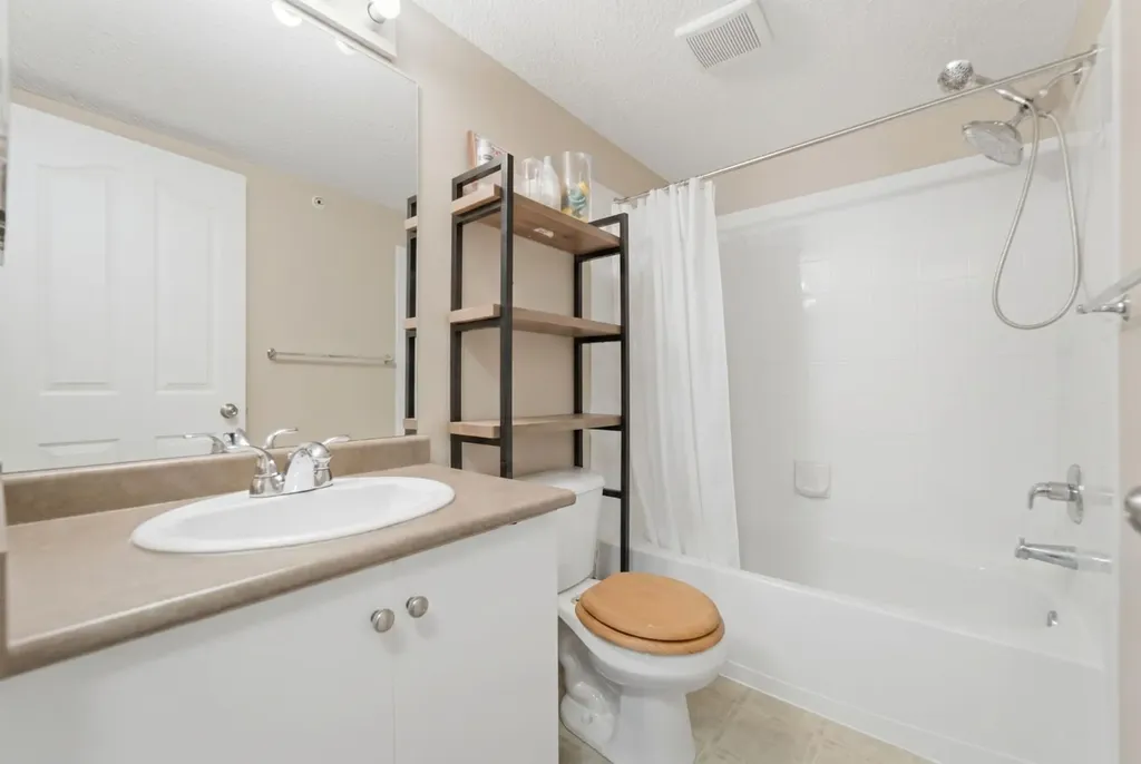 2395 Eversyde Avenue SW Calgary AB T2Y 0B4