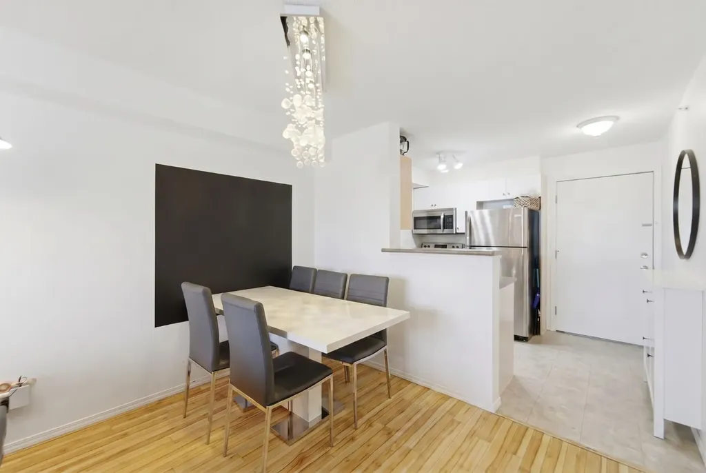 2395 Eversyde Avenue SW Calgary AB T2Y 0B4