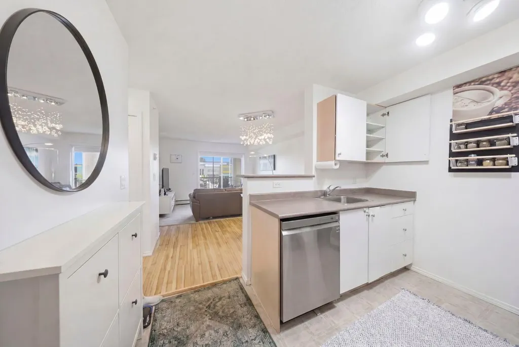 2395 Eversyde Avenue SW Calgary AB T2Y 0B4