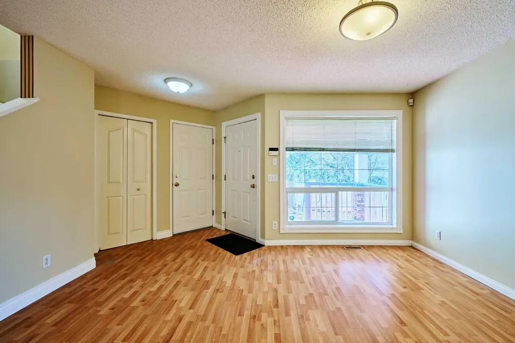 215 Coventry Green NE Calgary AB T3K 4M4