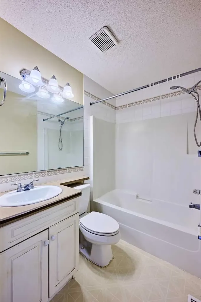 215 Coventry Green NE Calgary AB T3K 4M4
