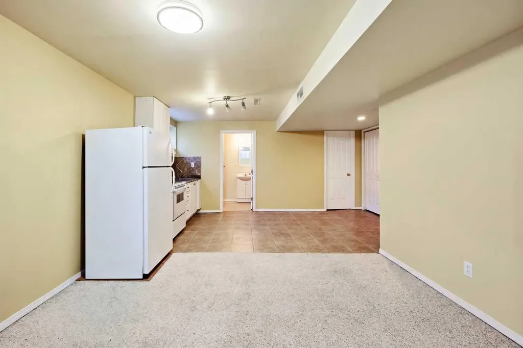 215 Coventry Green NE Calgary AB T3K 4M4