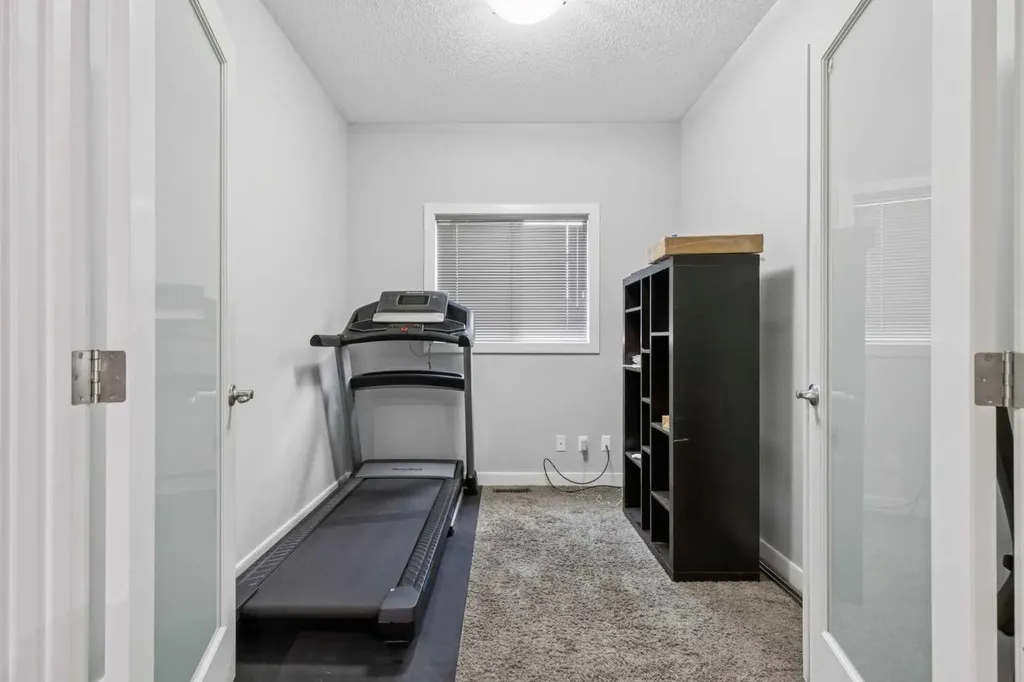 325 Evanspark Gardens NW Calgary AB T3P 0G6