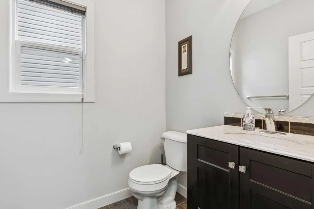 325 Evanspark Gardens NW Calgary AB T3P 0G6