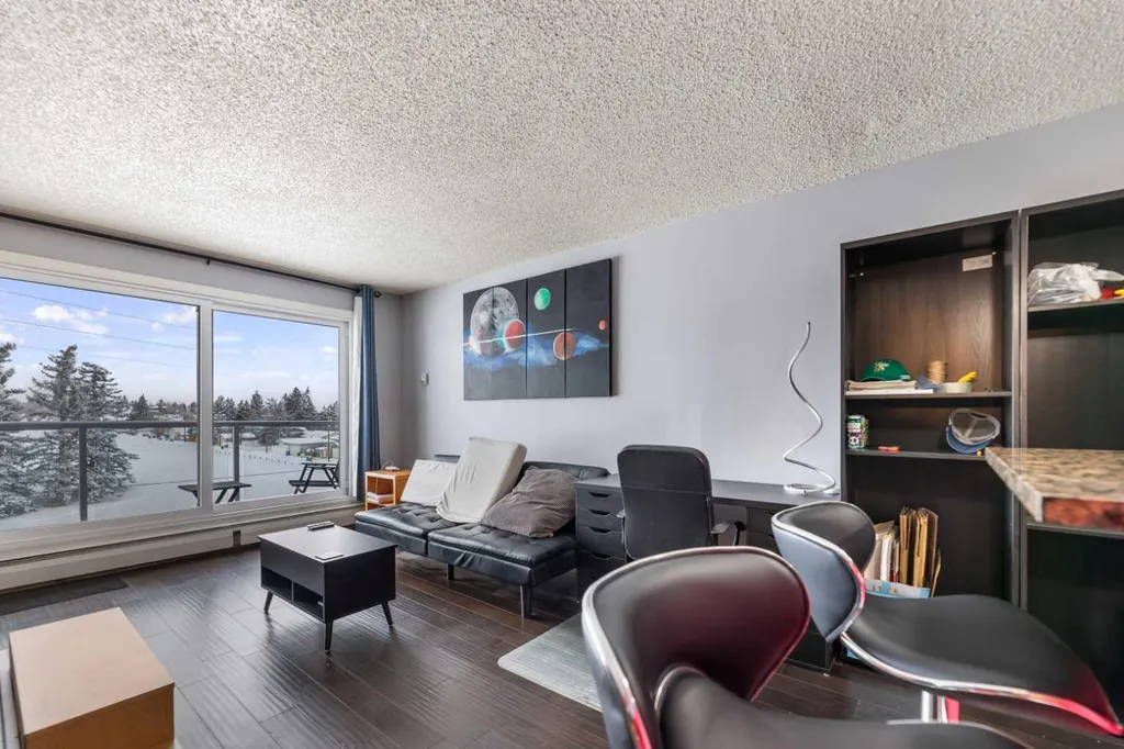 4455A Greenview Drive NE Calgary AB T2E 6M1
