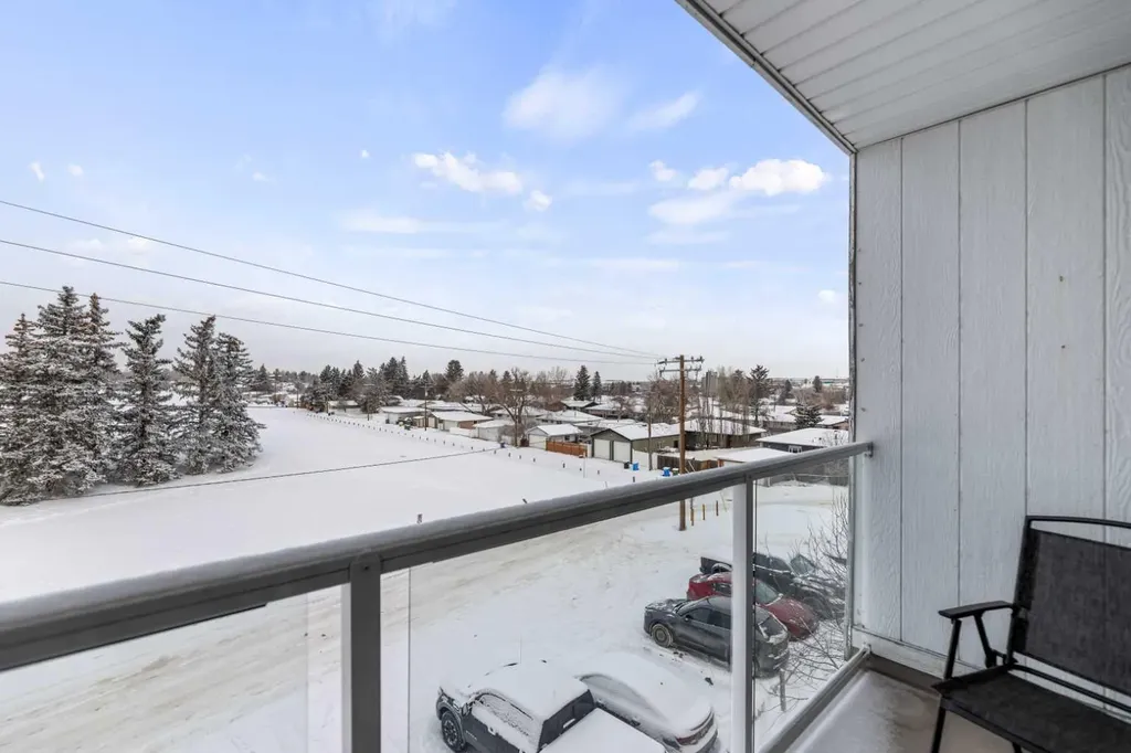 4455A Greenview Drive NE Calgary AB T2E 6M1