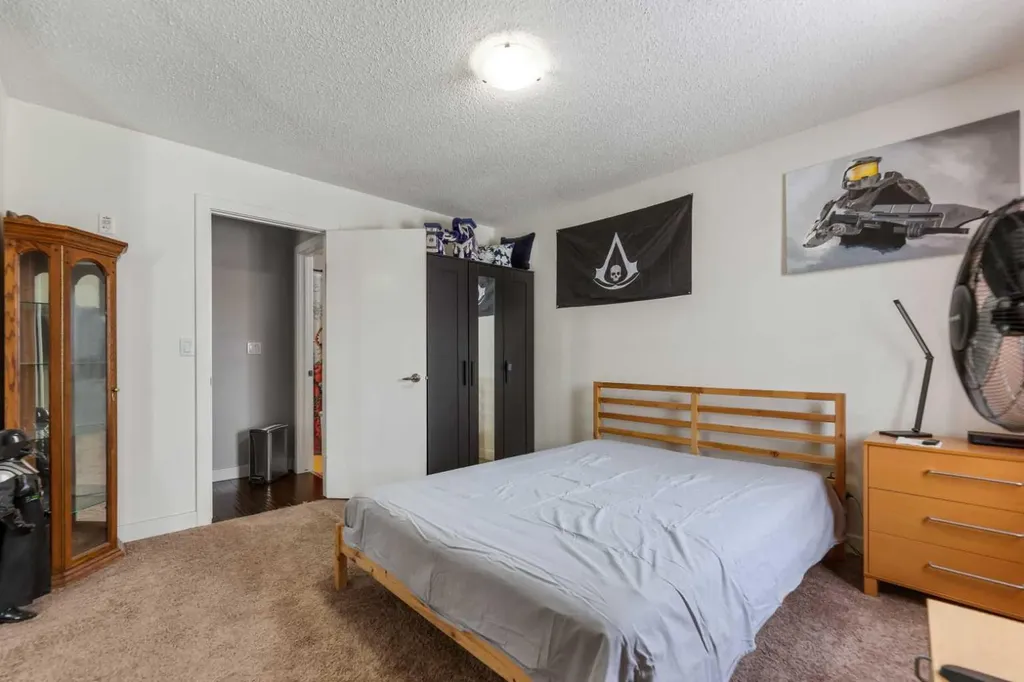 4455A Greenview Drive NE Calgary AB T2E 6M1