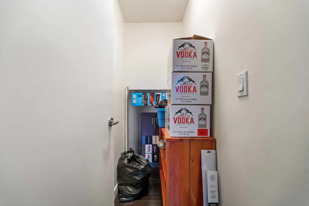 4455A Greenview Drive NE Calgary AB T2E 6M1