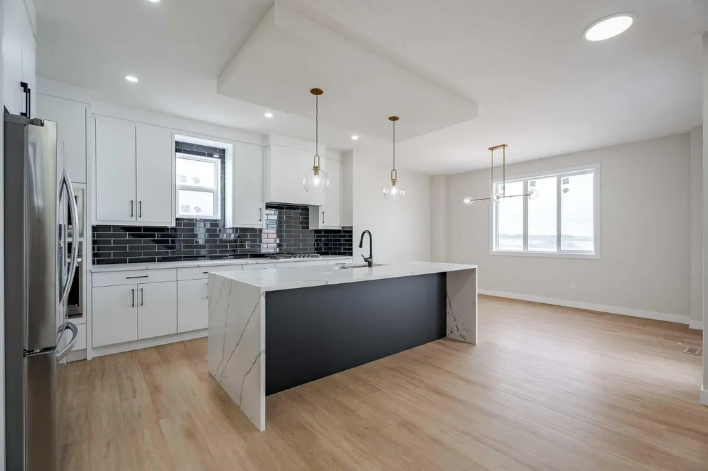 2045 Waterbury Road Chestermere AB T1X 3A9