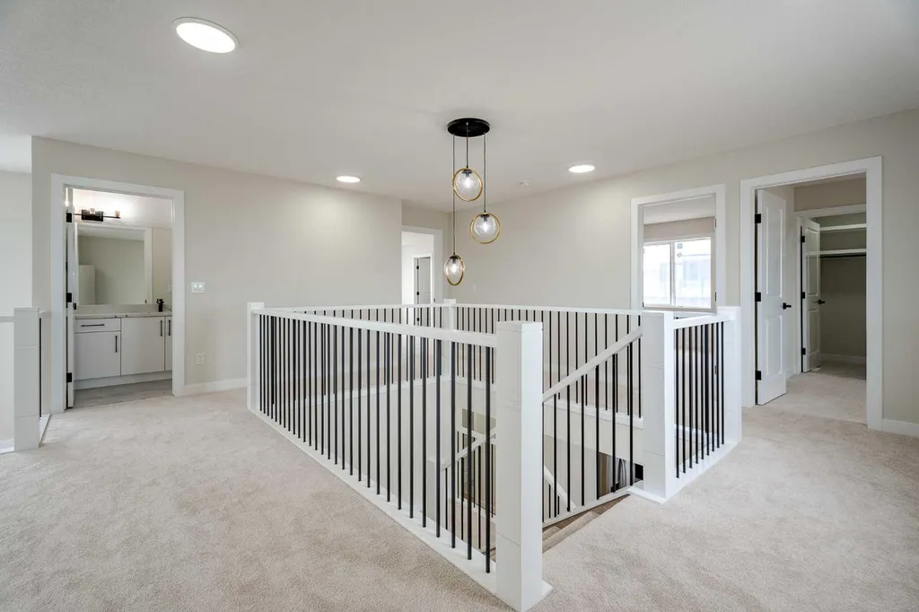 2045 Waterbury Road Chestermere AB T1X 3A9