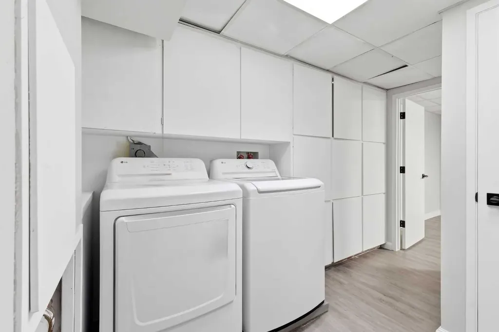 5031 Vienna Drive NW Calgary AB T3A 0W8