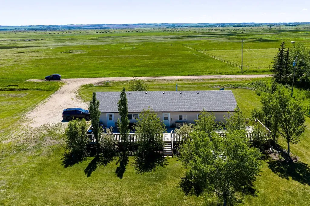 50010 733a Township Sexsmith AB T0H 3C0