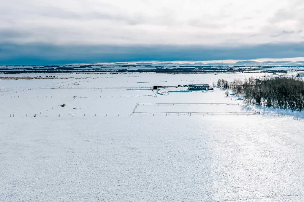 50010 733a Township Sexsmith AB T0H 3C0