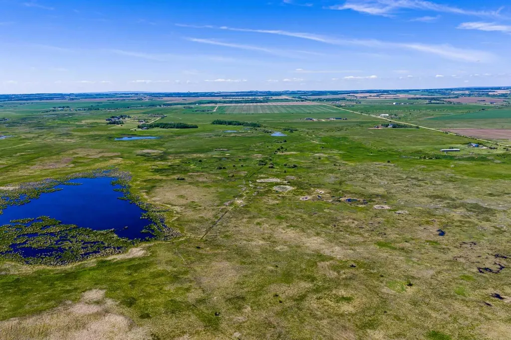 50010 733a Township Sexsmith AB T0H 3C0