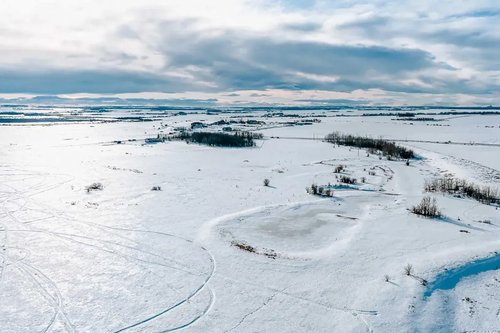 50010 733a Township Sexsmith AB T0H 3C0