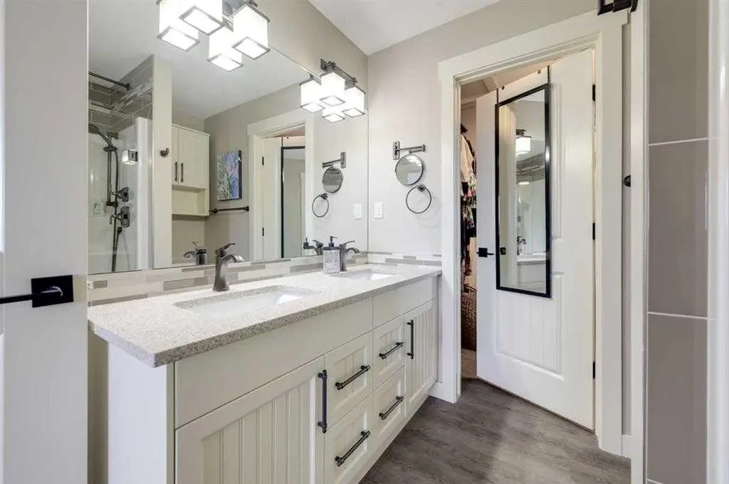 5210 Lakeshore Drive Sylvan Lake AB T4S0M6