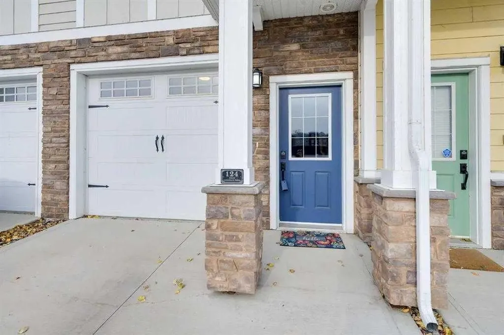 5210 Lakeshore Drive Sylvan Lake AB T4S0M6