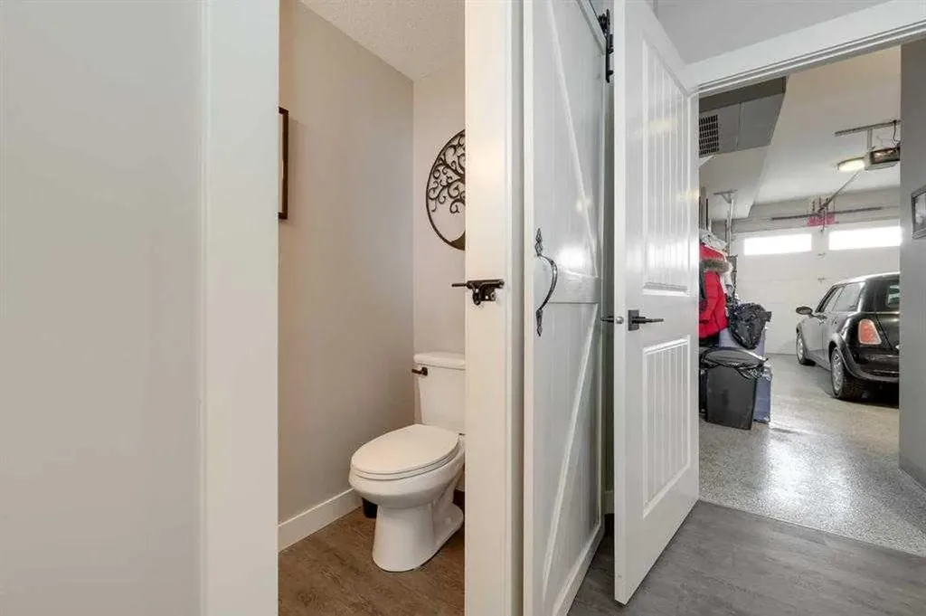 5210 Lakeshore Drive Sylvan Lake AB T4S0M6