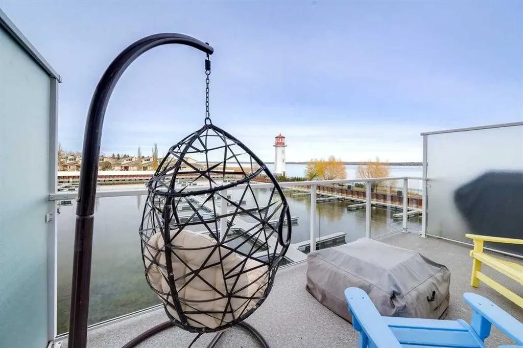 5210 Lakeshore Drive Sylvan Lake AB T4S0M6