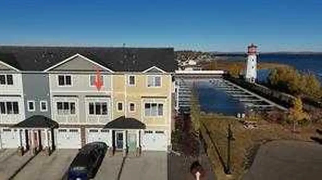 5210 Lakeshore Drive Sylvan Lake AB T4S0M6