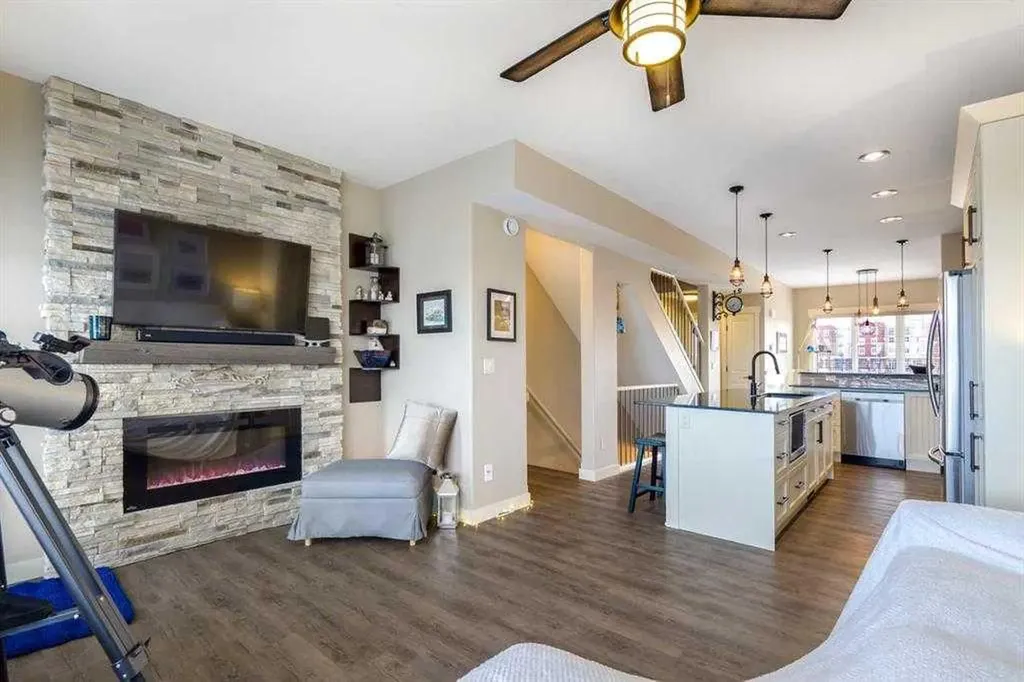 5210 Lakeshore Drive Sylvan Lake AB T4S0M6