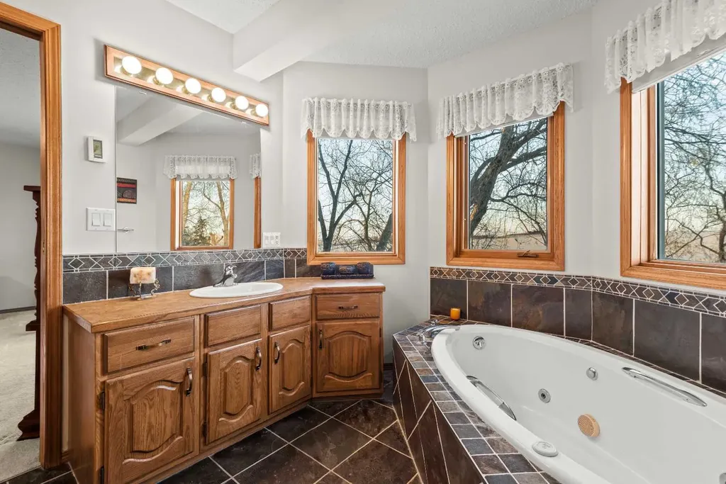 814 8 Street NE Three Hills AB T0M 2A0