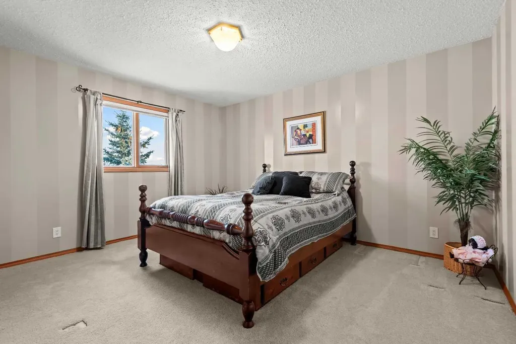 814 8 Street NE Three Hills AB T0M 2A0
