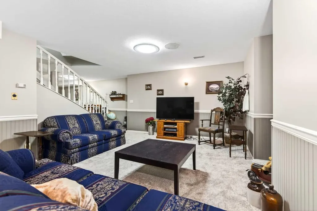 814 8 Street NE Three Hills AB T0M 2A0