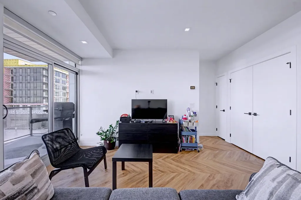 8505 Broadcast Avenue SW Calgary AB T3H 6B5