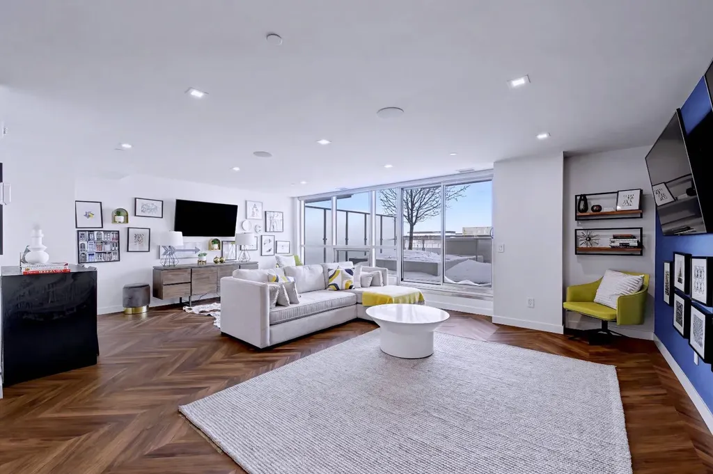 8505 Broadcast Avenue SW Calgary AB T3H 6B5