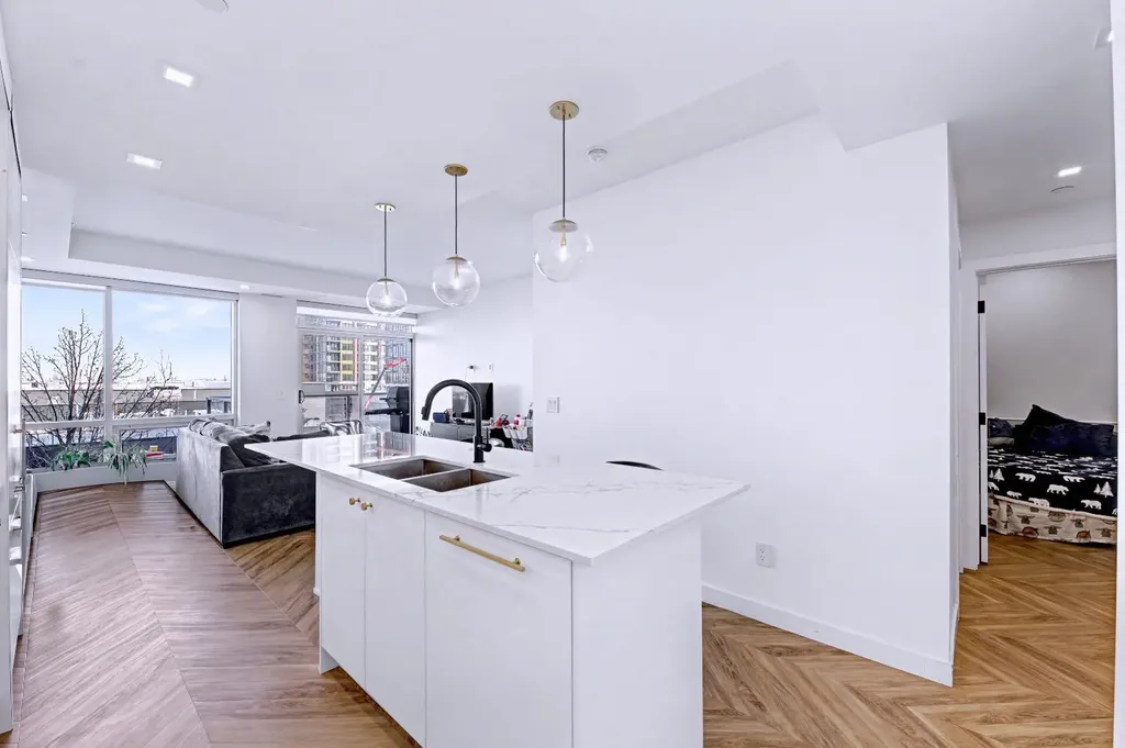 8505 Broadcast Avenue SW Calgary AB T3H 6B5