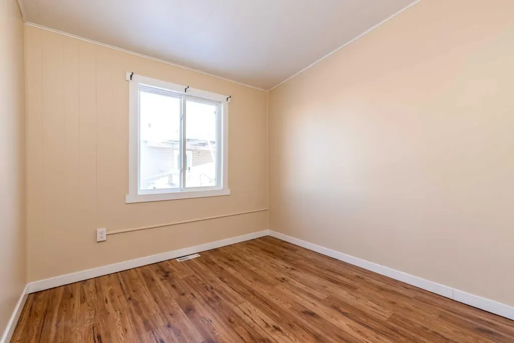 5308 57 Street Lloydminster AB T9V2A3