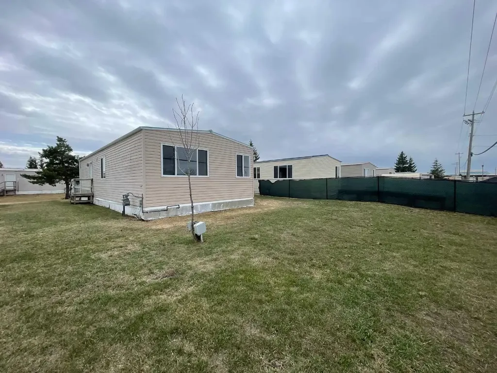 5308 57 Street Lloydminster AB T9V2A3