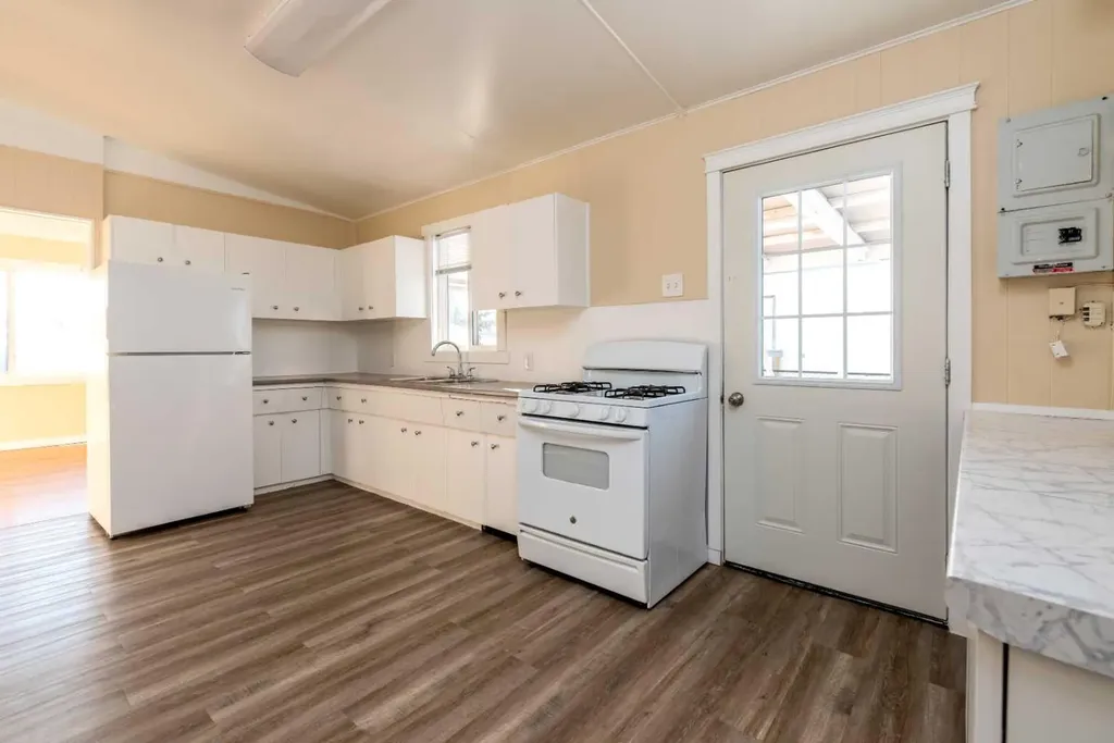 5308 57 Street Lloydminster AB T9V2A3
