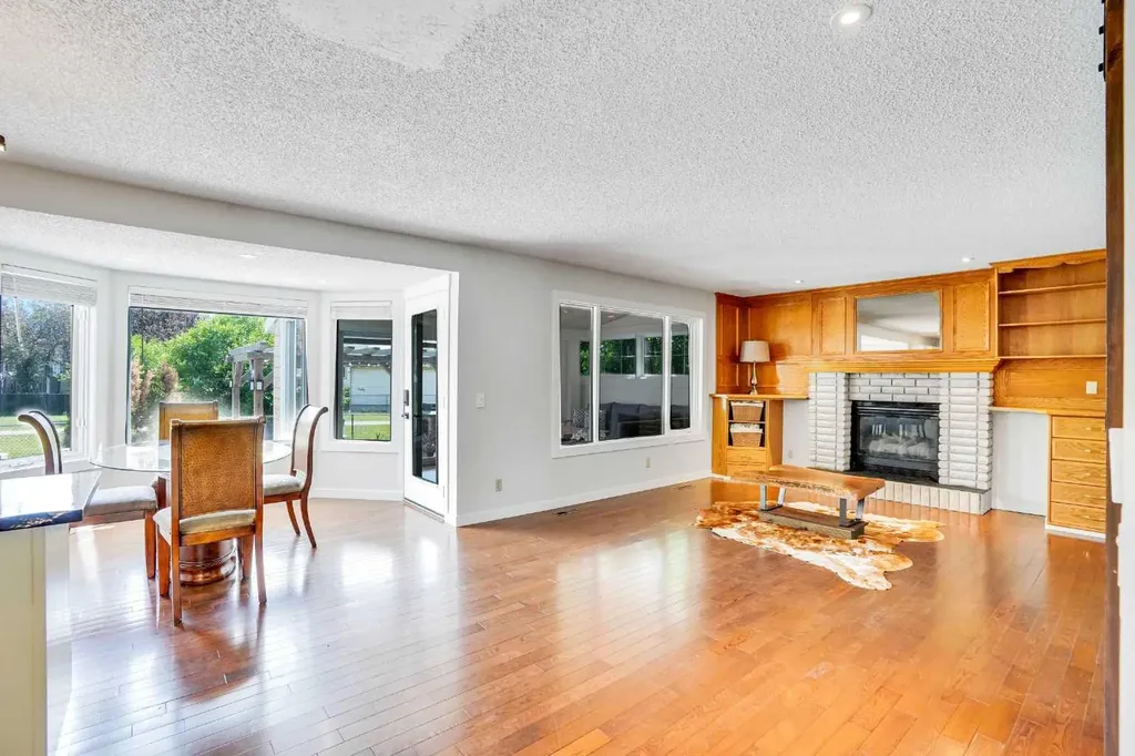 73 Riverview Close SE Calgary AB T2C4C5