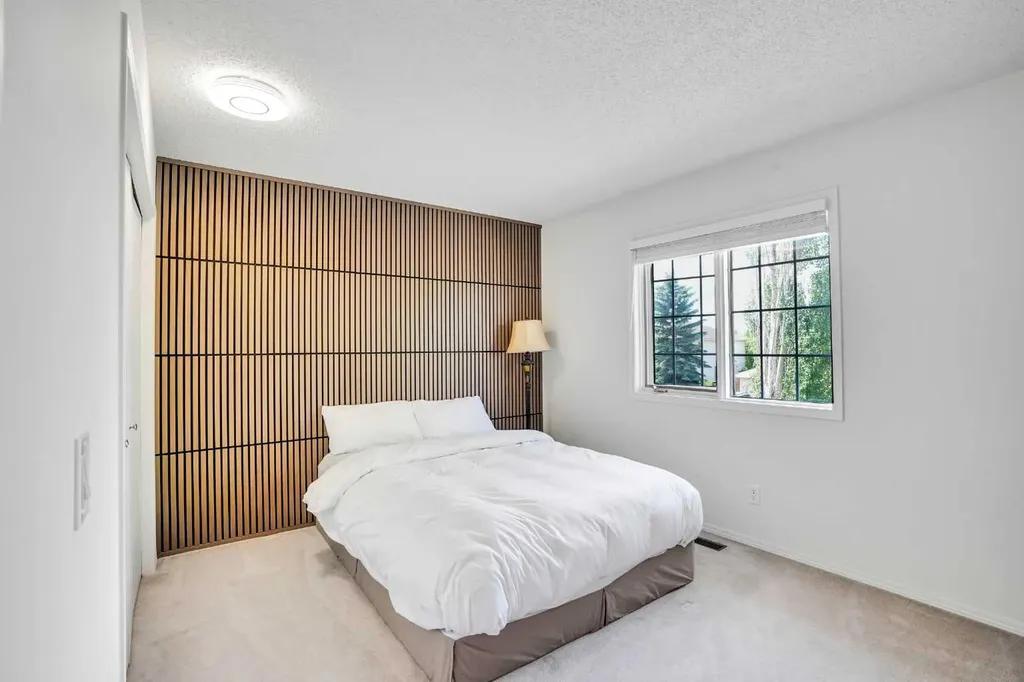 73 Riverview Close SE Calgary AB T2C4C5