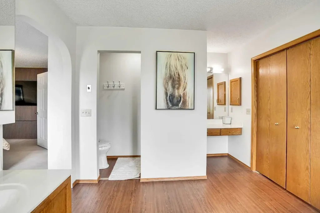 73 Riverview Close SE Calgary AB T2C4C5