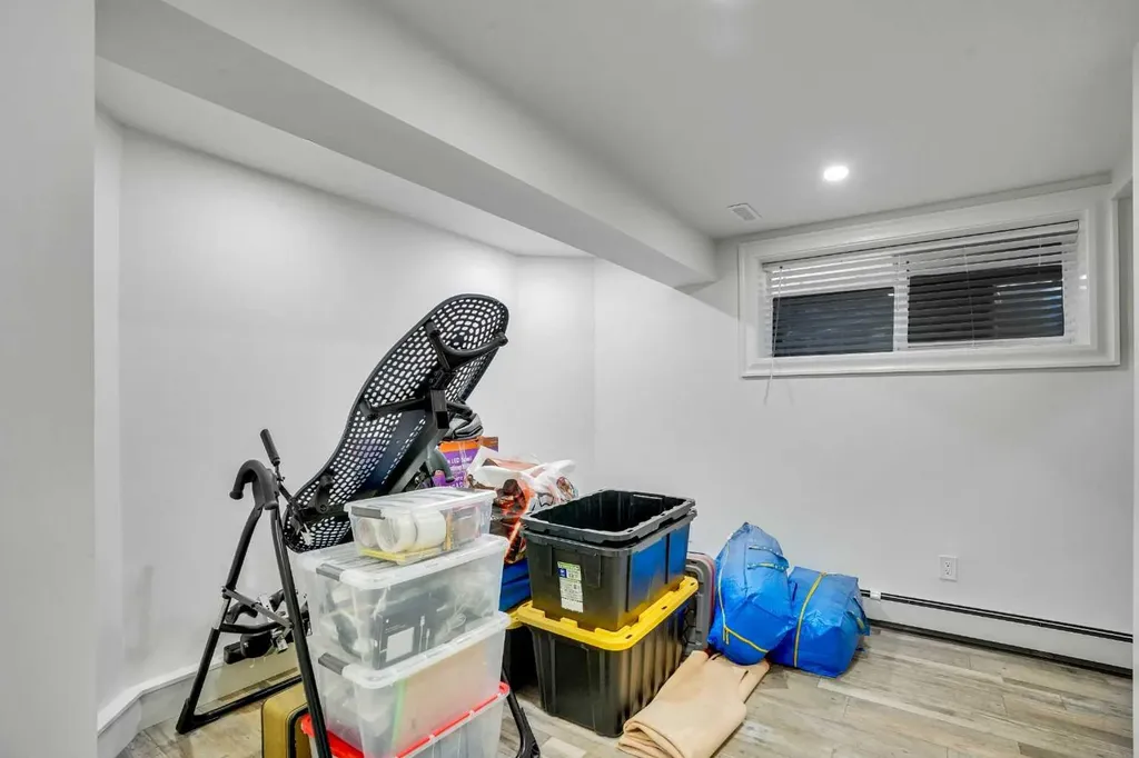 73 Riverview Close SE Calgary AB T2C4C5